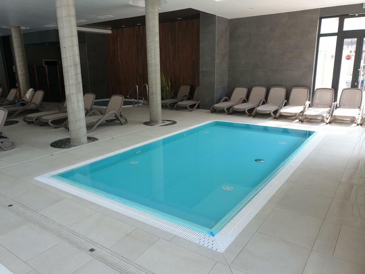 Apartament Z Basenem Laura Polanki Park Apartman Kołobrzeg Kültér fotó
